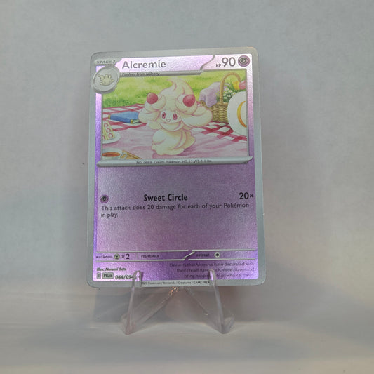 Alcremie #044 - Phantasmal Flames